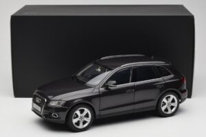 Audi Q5 8R Lava Grey Kyosho 1:18 09242LG Μέταλλο - εικόνα 8 από 8