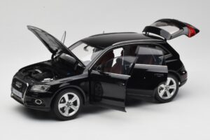 Audi Q5 8R Phantom Black Kyosho 1:18 09242BK Μέταλλο - εικόνα 2 από 8