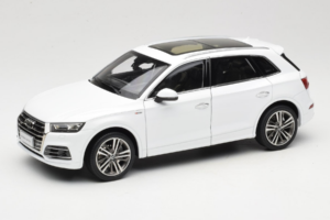 Audi Q5L FY Λευκό Paudi Model 1:18 30694 Μέταλλο