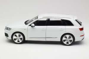 Audi Q7 4M Λευκό Minichamps 1:18 110014000 Μέταλλο - εικόνα 4 από 8