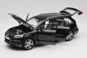 Audi Q7 Μαύρο Kyosho 1:18 09221BK Μέταλλο - εικόνα 2 από 8