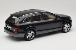 Audi Q7 Μαύρο Kyosho 1:18 09221BK Μέταλλο - εικόνα 3 από 8