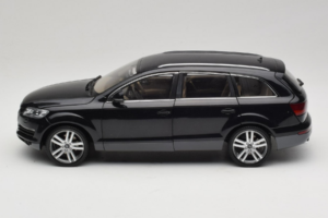 Audi Q7 Μαύρο Kyosho 1:18 09221BK Μέταλλο - εικόνα 4 από 8