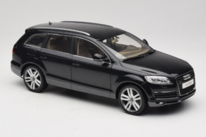 Audi Q7 Μαύρο Kyosho 1:18 09221BK Μέταλλο - εικόνα 6 από 8