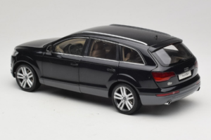 Audi Q7 Μαύρο Kyosho 1:18 09221BK Μέταλλο - εικόνα 7 από 8