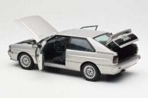 Audi Quattro LWB Ασημί AUTOart 1:18 70303 Μέταλλο - εικόνα 5 από 8