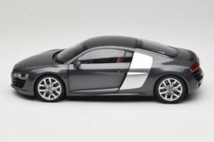 Audi R8 5.2 FSI Quattro Daytona Grey Kyosho 1:18 09216DG Μέταλλο - εικόνα 4 από 7