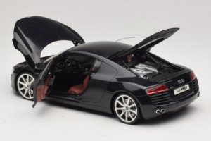 Audi R8 Μαύρο Kyosho 1:18 09213BK Μέταλλο - εικόνα 5 από 8