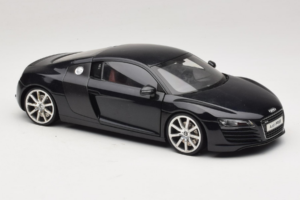 Audi R8 Μαύρο Kyosho 1:18 09213BK Μέταλλο - εικόνα 6 από 8