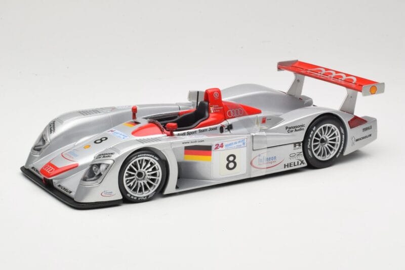 Audi R8 LMP900 #8 Audi Sport Team Joest F. Biela / E. Pirro / T. Kristensen 24 Hours of Le Mans 2000 Maisto 1:18 38899 Μέταλλ