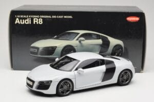 Audi R8 Type 42 Suzuka Grey Kyosho 1:18 09213SG Μέταλλο - εικόνα 8 από 8