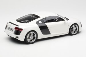 Audi R8 Type 42 Λευκό Kyosho 1:18 09213W Μέταλλο - εικόνα 3 από 8