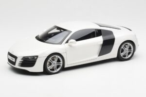 Audi R8 Type 42 Λευκό Kyosho 1:18 09213W Μέταλλο