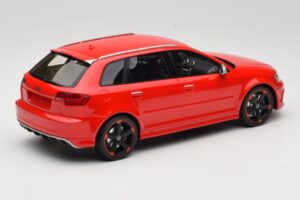Audi RS3 8P Sportback Κόκκινο DNA 1:18 DNA000056 Ρητίνη - εικόνα 2 από 6