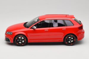 Audi RS3 8P Sportback Κόκκινο DNA 1:18 DNA000056 Ρητίνη - εικόνα 3 από 6