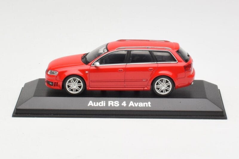 Audi RS4 B7 Avant Κόκκινο Minichamps 1:43 5010509213 Μέταλλο