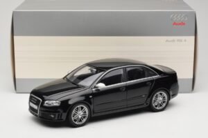 Audi RS4 B7 Sedan Phantom Black Minichamps 1:18 5010509115 Μέταλλο - εικόνα 8 από 8