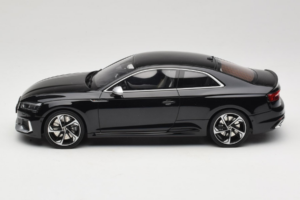 Audi RS5 B9 Coupe Μαύρο GT Spirit 1:18 GT751 Ρητίνη - εικόνα 3 από 6
