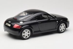 Audi TT 8N Μαύρο Revell 1:18 08953 Μέταλλο - εικόνα 3 από 8