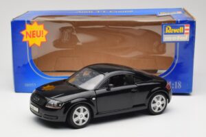 Audi TT 8N Μαύρο Revell 1:18 08953 Μέταλλο - εικόνα 8 από 8