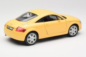 Audi TT 8N Κίτρινο Revell 1:18 08954-M1 Μέταλλο - εικόνα 3 από 8