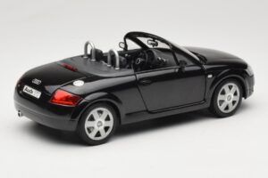 Audi TT 8N Roadster Μαύρο Revell 1:18 08980 Μέταλλο - εικόνα 3 από 8