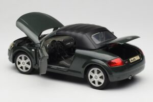 Audi TT 8N Roadster Πράσινο Revell 1:18 08979 Μέταλλο - εικόνα 5 από 8