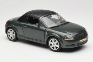 Audi TT 8N Roadster Πράσινο Revell 1:18 08979 Μέταλλο - εικόνα 6 από 8
