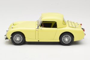 Austin-Healey Sprite Mk1 Κίτρινο Revell 1:18 08835 Μέταλλο - εικόνα 4 από 8