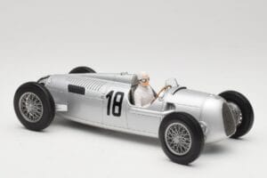 Auto Union Typ C #18 B. Rosemeyer Internationales Eifelrennen Nürburgring Winner 1936 Minichamps 1:18 155361018 Μέταλλο - εικόνα 4 από 6