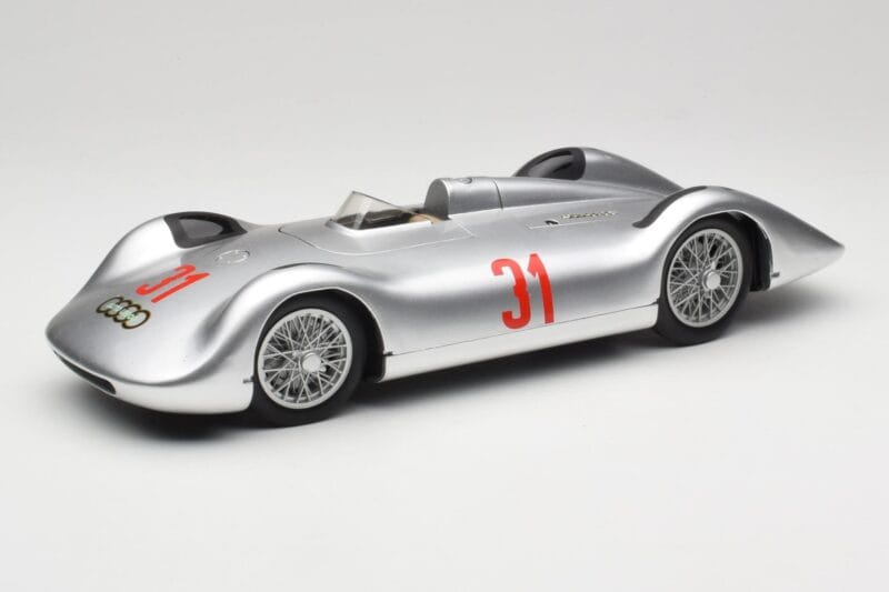 Auto Union Typ C Stromlinie #31 B. Rosemeyer 1937 Ασημί Revell 1:18 08436 Μέταλλο