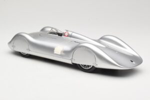 Auto Union Type C Streamliner #72 B. Rosemeyer World Record 1937 Revell 1:18 08420 Μέταλλο - εικόνα 5 από 6