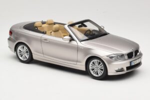 BMW 1 Series E88 Καμπριολέ Mineral Silver Metallic Kyosho 1:18 80430427020 Μέταλλο - εικόνα 6 από 8