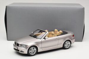 BMW 1 Series E88 Καμπριολέ Mineral Silver Metallic Kyosho 1:18 80430427020 Μέταλλο - εικόνα 8 από 8
