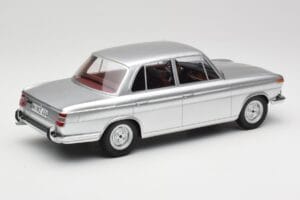 BMW 1800 Ti Ασημί Minichamps 1:18 107024000 Ρητίνη - εικόνα 2 από 6