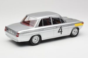 BMW 1800 TiSA #4 J. Ickx / J. van Ophem 24 Hours of Spa 1965 Winners Minichamps 1:18 107652504 Ρητίνη - εικόνα 2 από 6