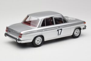 BMW 2000 Ti #17 J. Ickx / H. Hahne 24 Hours of Spa 1966 Winners Minichamps 1:18 107662517 Ρητίνη - εικόνα 2 από 6