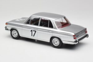 BMW 2000 Ti #17 J. Ickx / H. Hahne 24 Hours of Spa 1966 Winners Minichamps 1:18 107662517 Ρητίνη - εικόνα 5 από 6