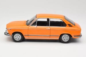 BMW 2000 Tii Touring Πορτοκαλί Minichamps 1:18 80430145824 Μέταλλο - εικόνα 4 από 8