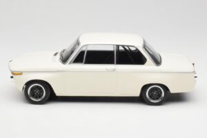 BMW 2002 Λευκό Plain Body Version Minichamps 1:18 155702600 Μέταλλο - εικόνα 3 από 6