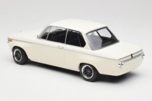 BMW 2002 Λευκό Plain Body Version Minichamps 1:18 155702600 Μέταλλο - εικόνα 5 από 6
