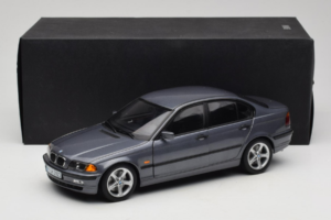 BMW 318i E46 Grey Metallic Έκδοση Αντιπροσώπου UT Models 1:18 80430028459 Μέταλλο - εικόνα 8 από 8