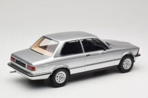 BMW 320 E21 Ασημί Minichamps 1:18 107024200 Ρητίνη - εικόνα 2 από 6