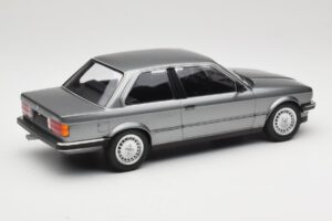 BMW 323i E30 Grey Metallic Minichamps 1:18 155026006 Μέταλλο - εικόνα 2 από 6