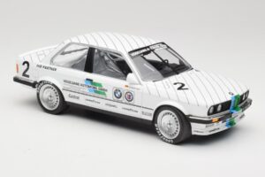 BMW 325i E30 #2 O. Manthey Vogelsang Automobile 3rd Place Eifel Race DTM 1986 Minichamps 1:18 155862602 Μέταλλο - εικόνα 4 από 6
