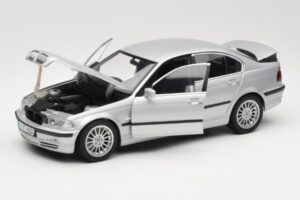 BMW 330i E46 Ασημί UT 1:18 80430302328 Μέταλλο - εικόνα 2 από 8
