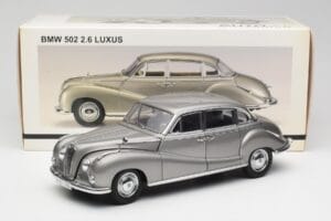 BMW 502 2.6 Luxus Silver Beige Metallic AUTOart 1:18 70591 Μέταλλο - εικόνα 8 από 8