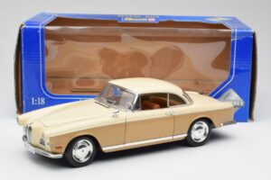 BMW 503 Μπεζ Revell 1:18 8832 Μέταλλο - εικόνα 8 από 8