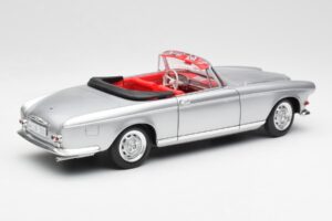 BMW 503 Ασημί Revell 1:18 18787 Μέταλλο - εικόνα 3 από 8