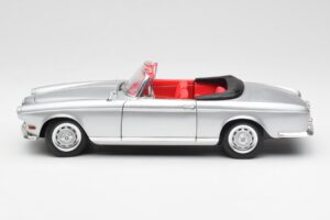 BMW 503 Ασημί Revell 1:18 18787 Μέταλλο - εικόνα 4 από 8